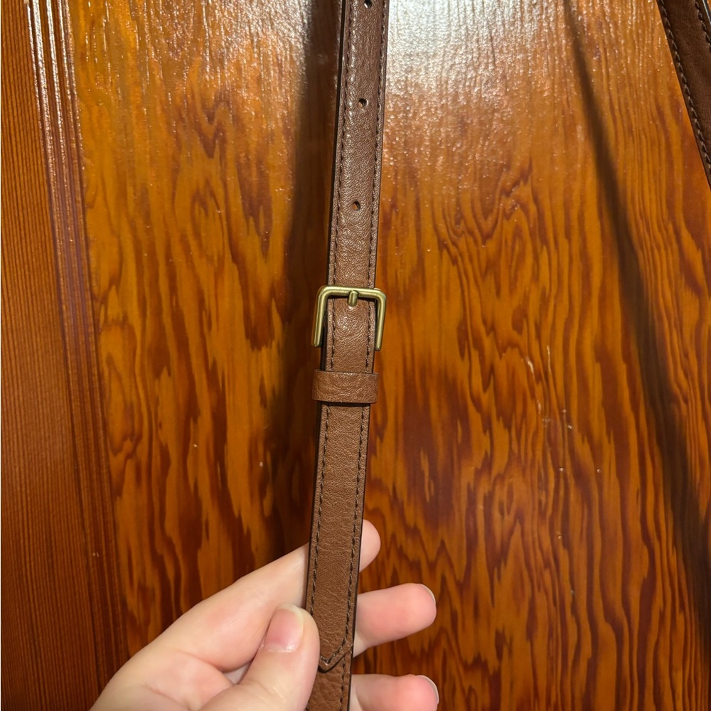 FOSSIL Cream Flat Woven Crossbody Bag - Picture 4 of 9